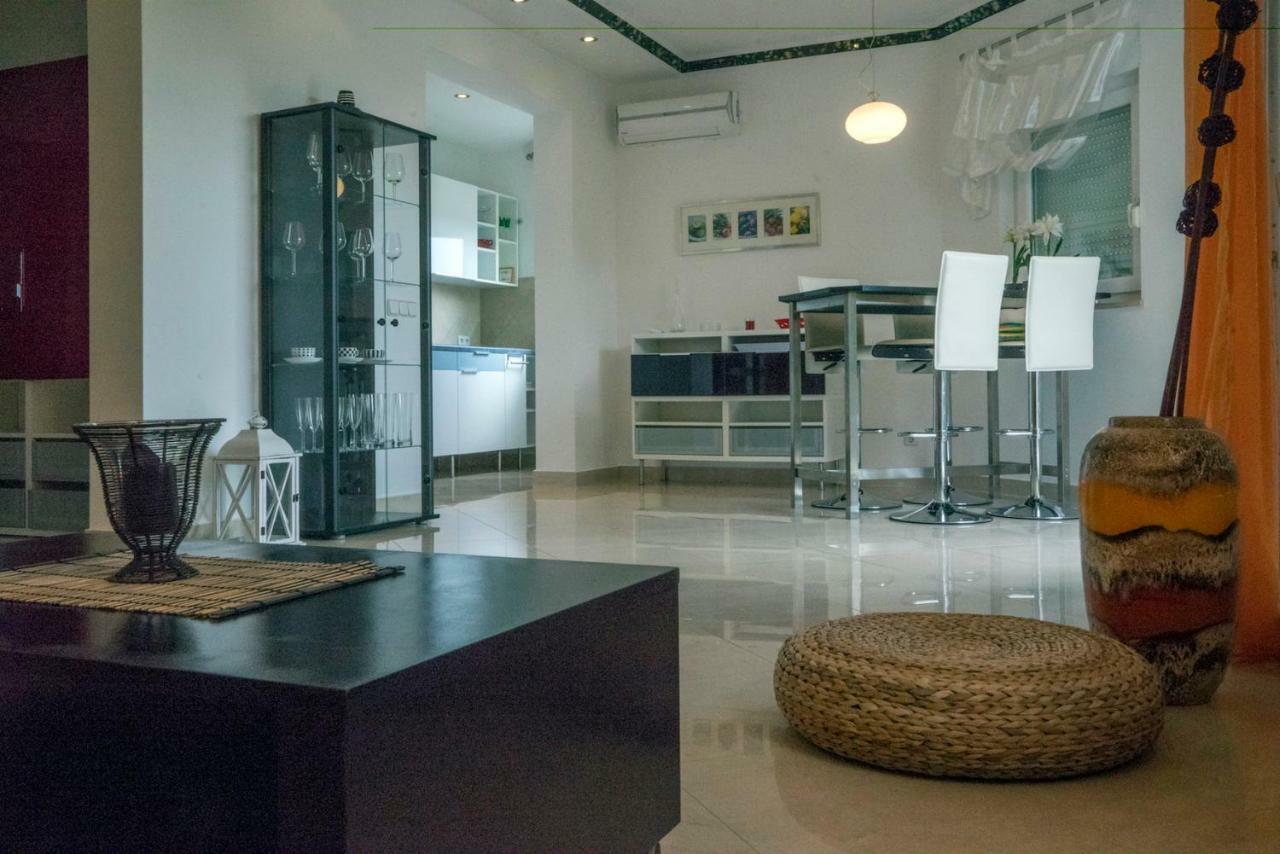Apartment Annabela Banjol Eksteriør bilde
